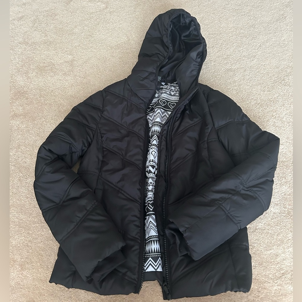 Black puffer jacket from Aeropostale in size small.